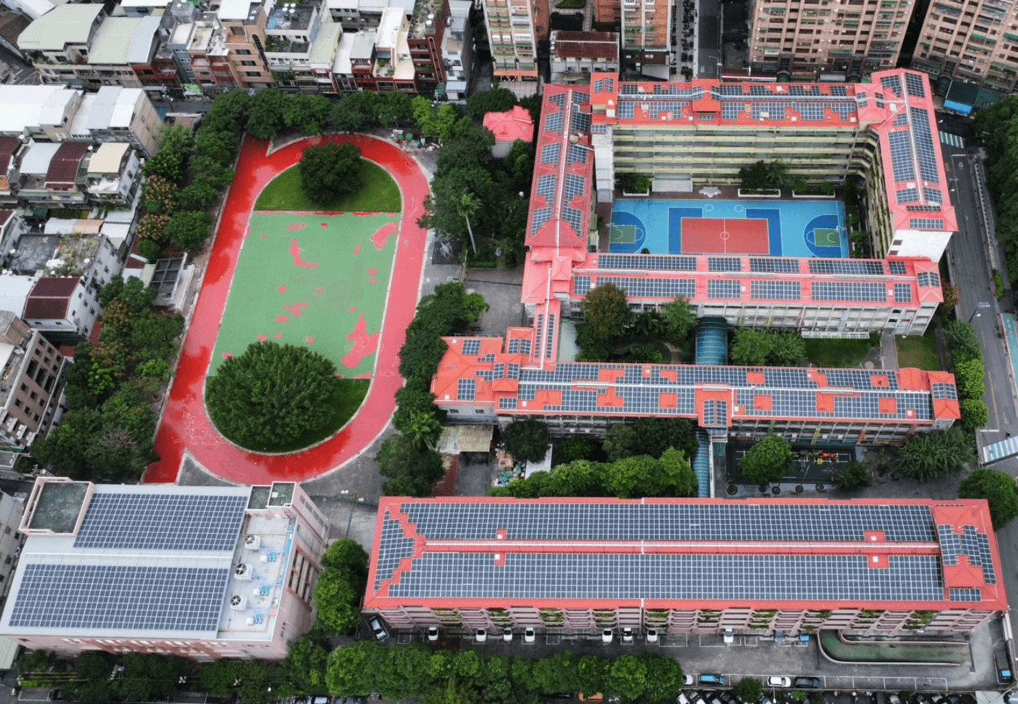 校園太陽能、校園光電、新北太陽能、太陽能廠商、台灣太陽能、台灣太陽能板、太陽能建置、校園種電、屋頂型種電、太陽能種電、種電、太陽板、太陽能品牌、太陽能廠商、台灣太陽能品牌、台灣太陽能廠商、屋頂型太陽能、太陽能板屋頂