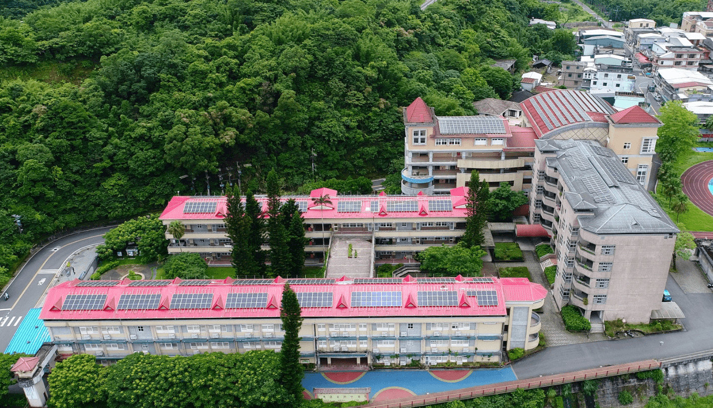 校園太陽能、校園光電、新北太陽能、太陽能廠商、台灣太陽能、台灣太陽能板、太陽能建置、校園種電、屋頂型種電、太陽能種電、種電、太陽板、太陽能品牌、太陽能廠商、台灣太陽能品牌、台灣太陽能廠商、屋頂型太陽能、校園型太陽能