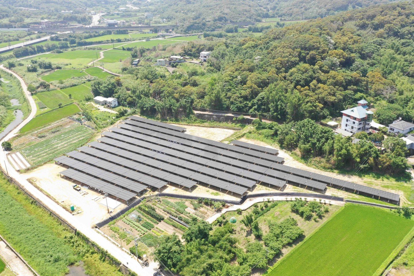 苗栗太陽能、農地種電、太陽能種電、太陽能發電、地面太陽能、台灣太陽能